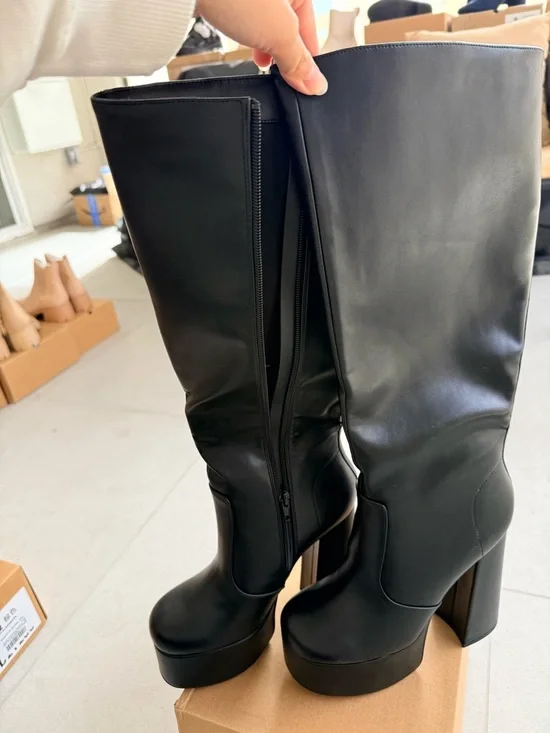 Women’s Black Platform Knee-High Boots - Picture 2 of 3